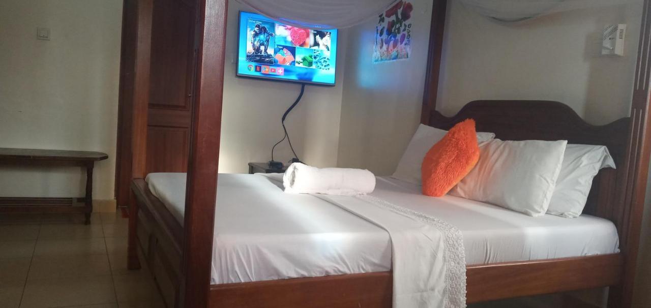 Sebuleni Serviced Homstay - Nyali Beach Msa Mombasa Extérieur photo