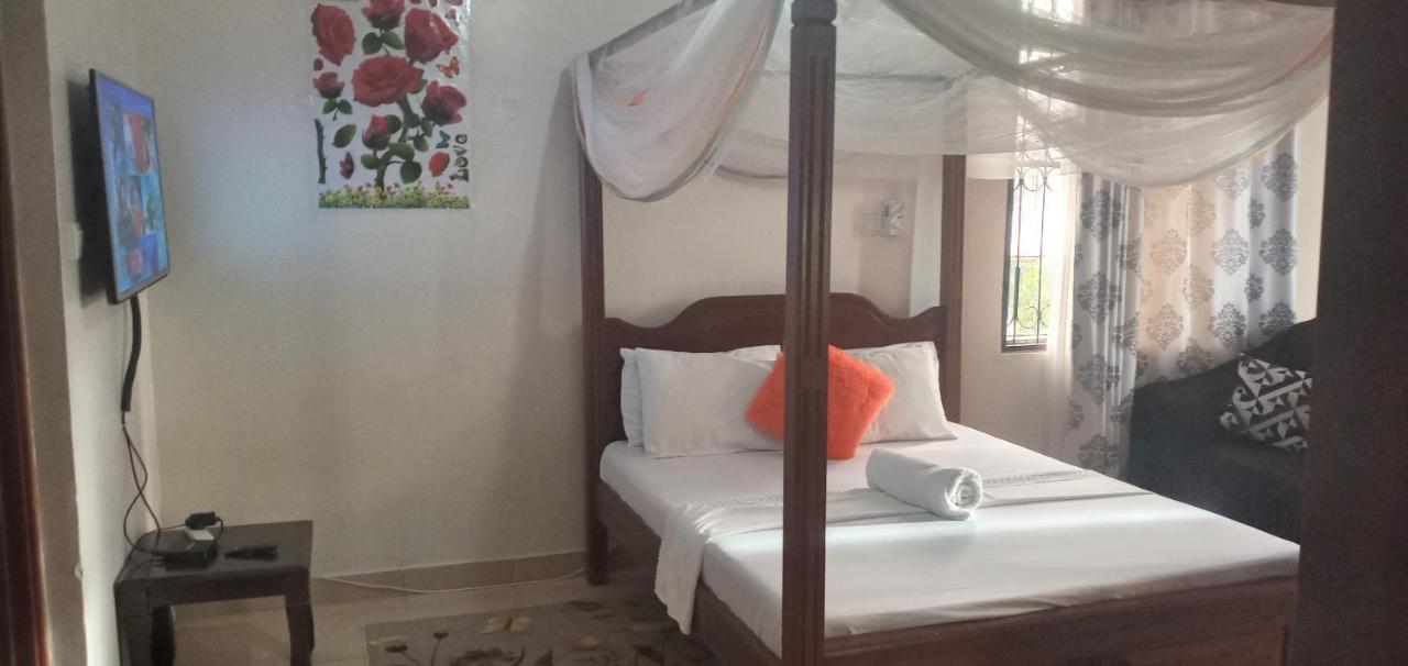 Sebuleni Serviced Homstay - Nyali Beach Msa Mombasa Extérieur photo